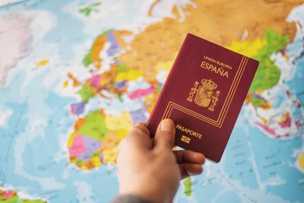 Obtener la nacionalidad española: de extranjero a ciudadano 